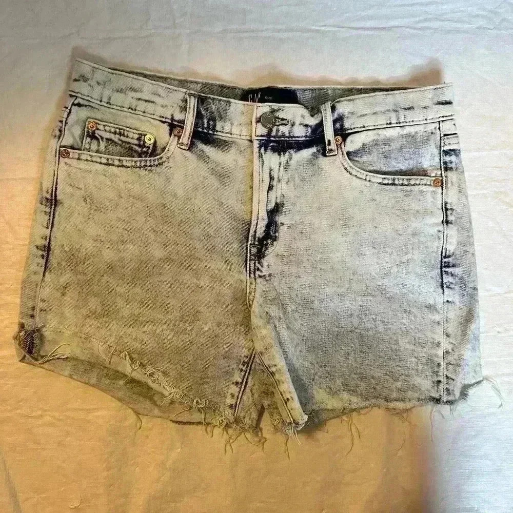 Gap Women’s Acid Wash Cutoff 5” Shorts High Rise Size 6 / 28